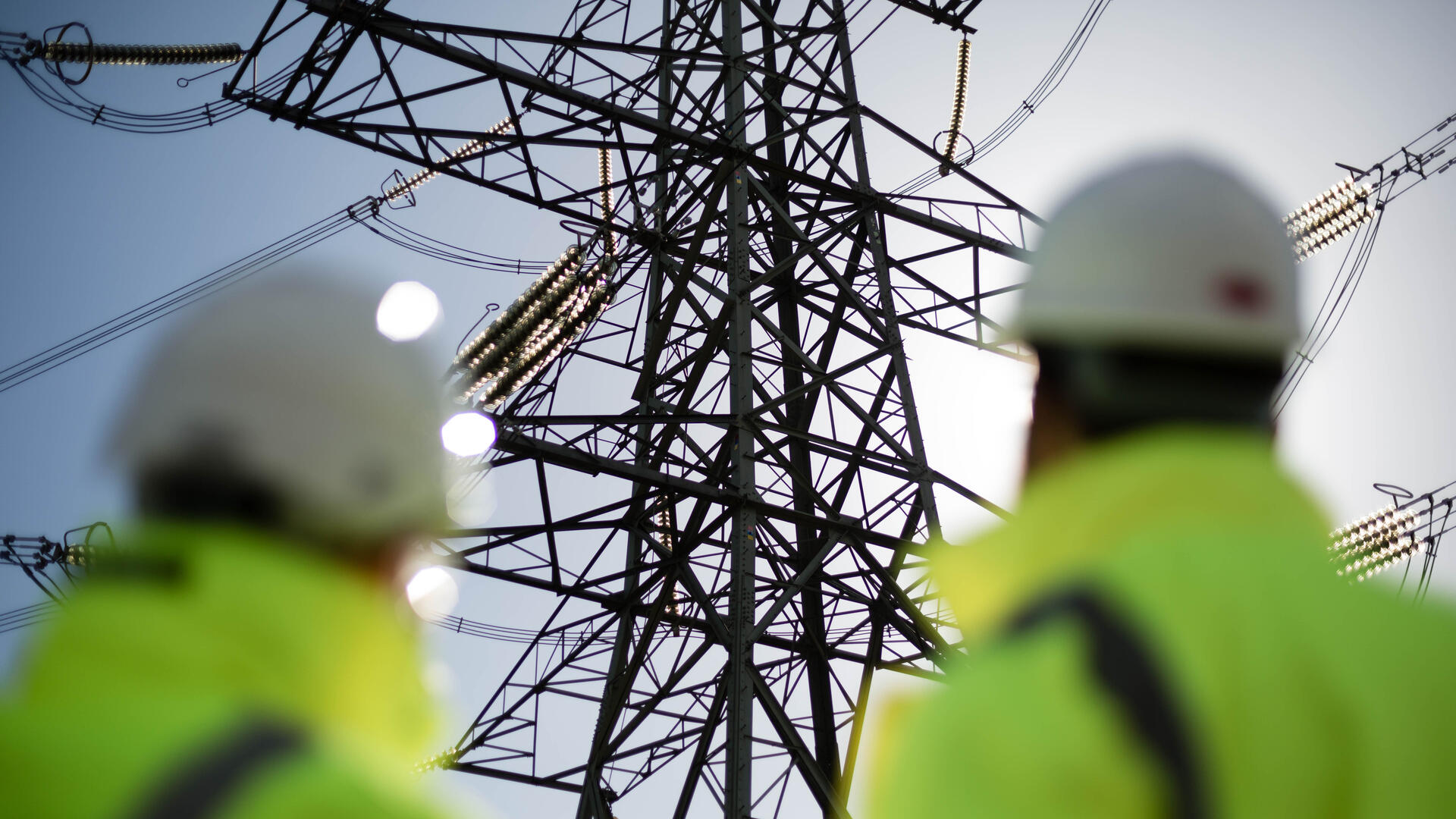 National Grid and University of Manchester pilot dronemounted electric